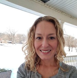 Meet your Posher, Carrie